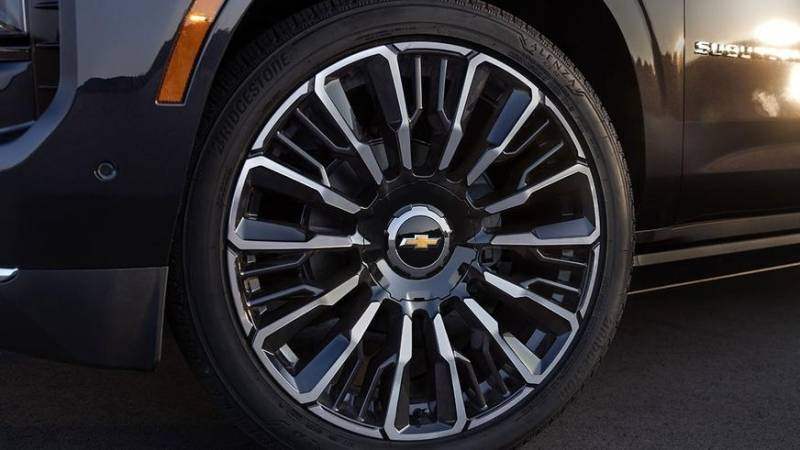 Chevrolet обновила Tahoe и Suburban: новый салон и мощный дизель
