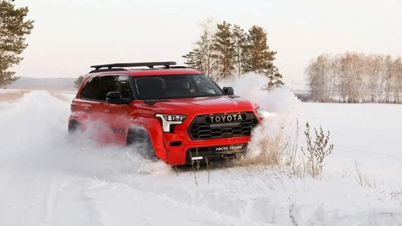 В России добавили проходимости внедорожнику Toyota Sequoia