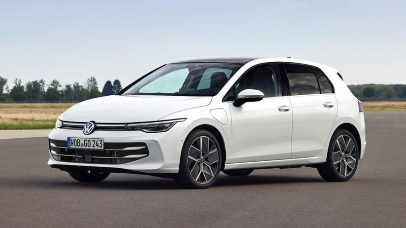 Volkswagen Golf обновился: он теперь 8.5