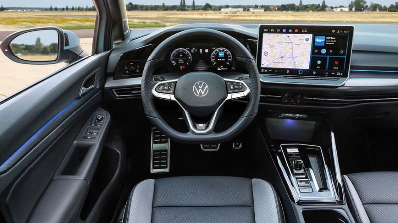 Volkswagen Golf обновился: он теперь 8.5