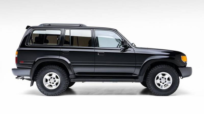 Почти 100 тысяч долларов отдали в США за Toyota Land Cruiser 80