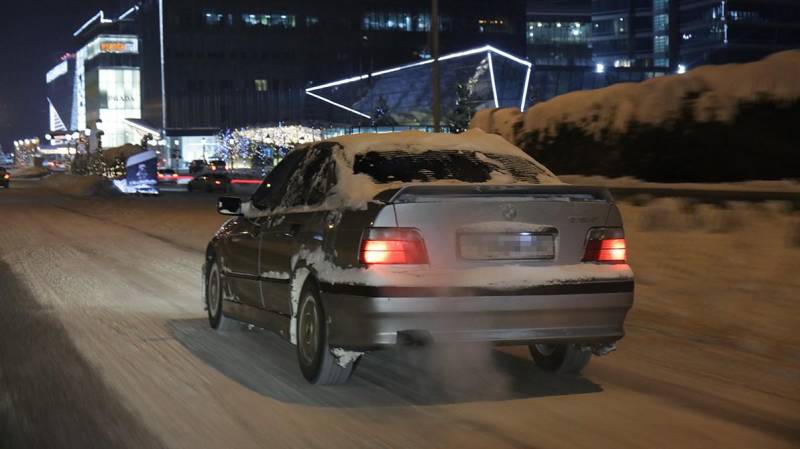 В Казахстане введут запрет на все подержанные авто: бред или правда?