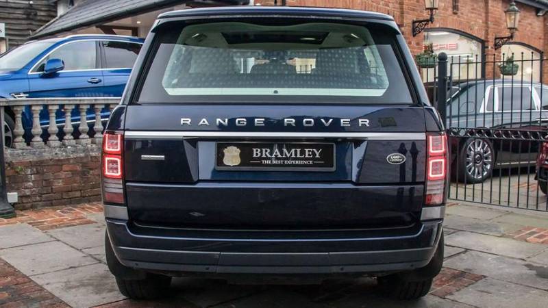 В продаже появился Range Rover, на котором ездили королева Елизавета II и Барак Обама