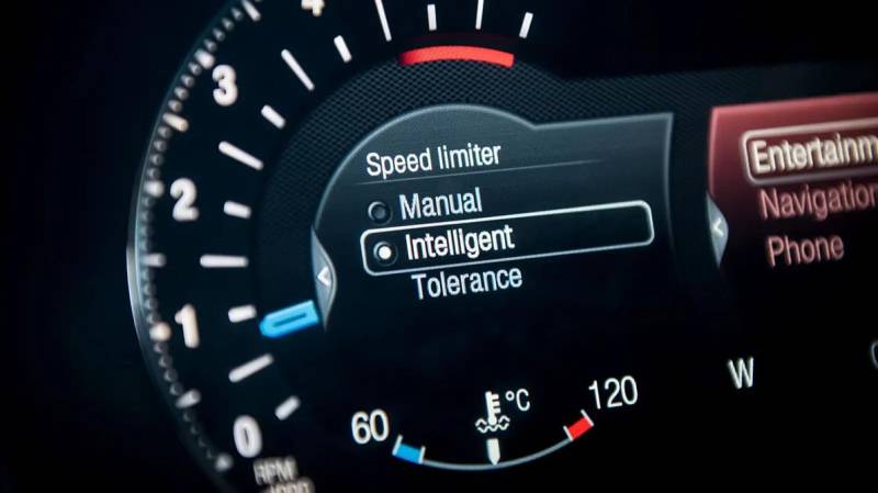 В США хотят наказывать водителей установкой ограничителя скорости