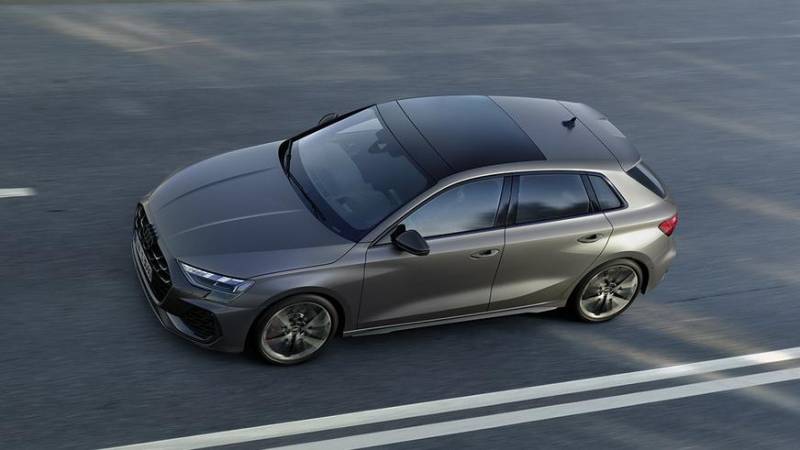 Audi показала обновлённые S3: плюс 23 силы и новый полный привод
