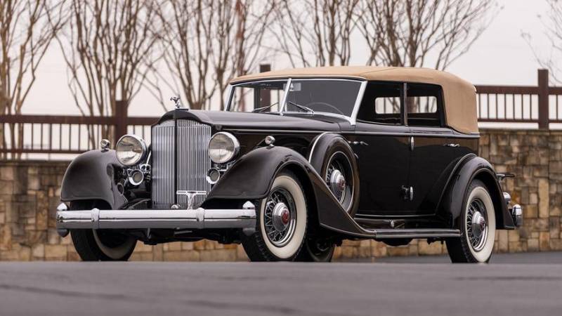 Раритетный Packard V12 на торгах в США