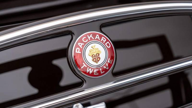 Раритетный Packard V12 на торгах в США