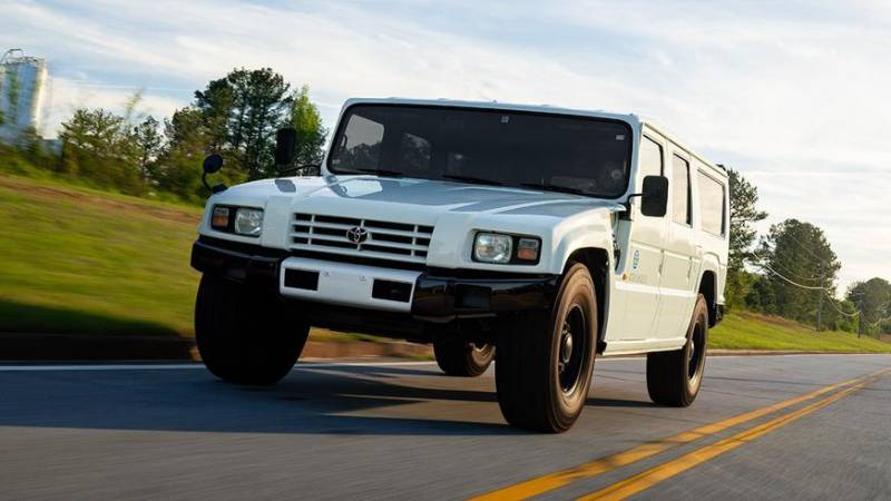 Редкий Toyota Mega Cruiser с левым рулём продают в США