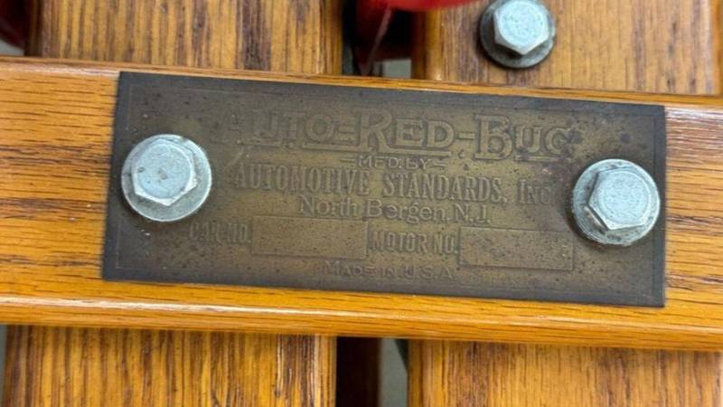 На торги выставлен 100-летний электрокар, очень недорого