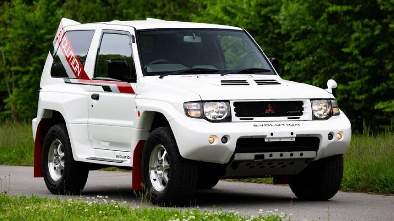 Редкий Mitsubishi Pajero Evolution выставили на продажу в США