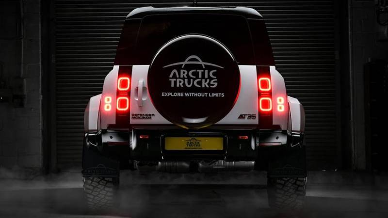 В Arctic Trucks слегка обновили Defender AT35