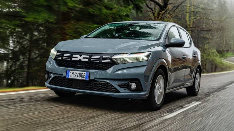 Dacia Sandero стала самой продаваемой машиной в ЕС