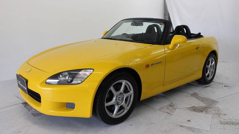 Honda S2000 в новом состоянии найдена в продаже за 120 000 долларов