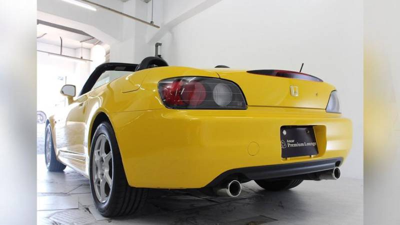 Honda S2000 в новом состоянии найдена в продаже за 120 000 долларов