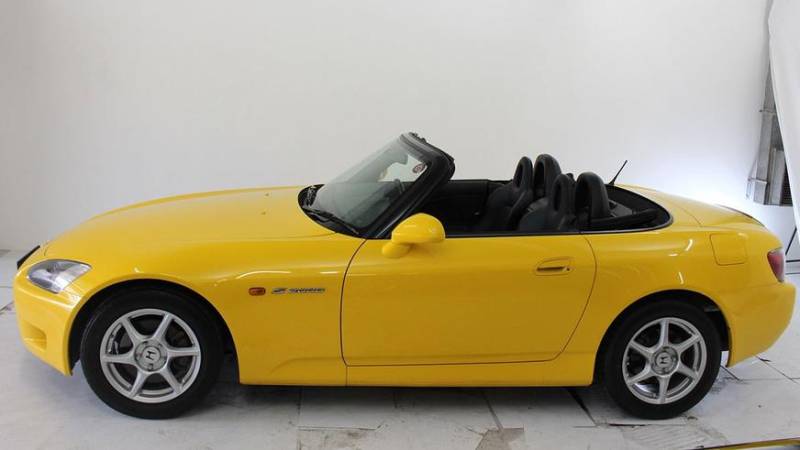 Honda S2000 в новом состоянии найдена в продаже за 120 000 долларов