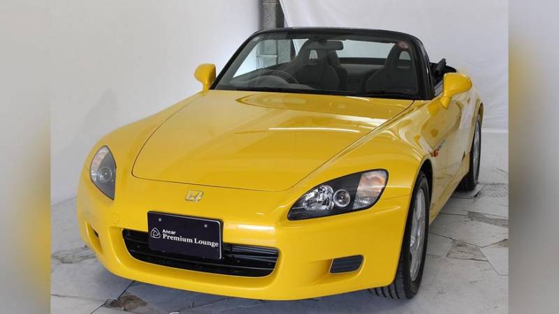 Honda S2000 в новом состоянии найдена в продаже за 120 000 долларов