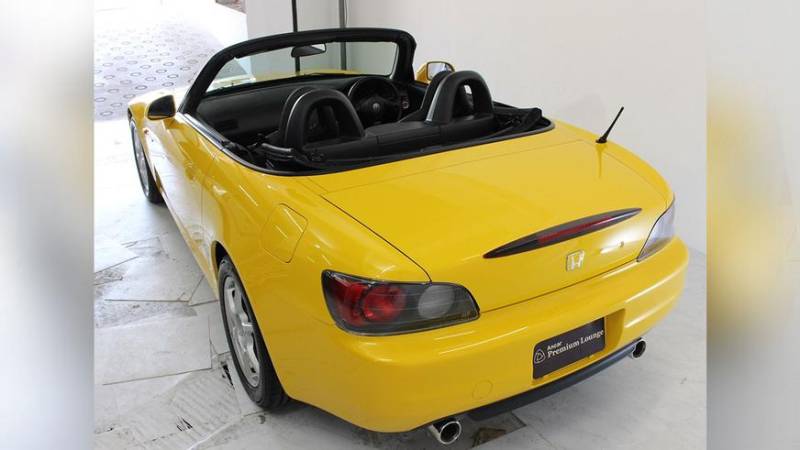 Honda S2000 в новом состоянии найдена в продаже за 120 000 долларов