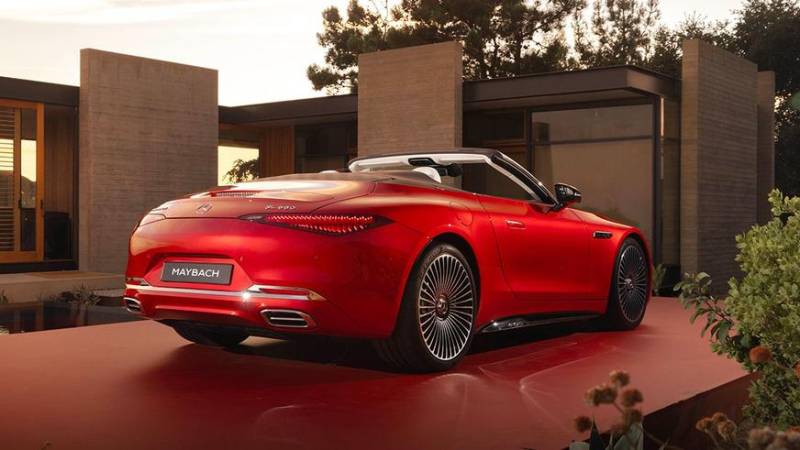 Линейка Mercedes-Maybach пополнилась родстером SL 680