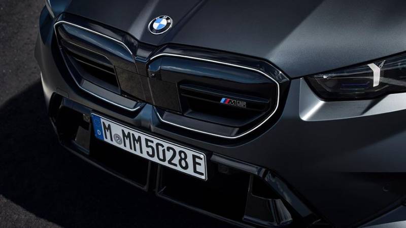 Новый BMW M5 получил версию Touring