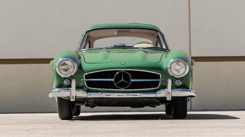 Уникальный 300SL Gullwing пустят с молотка