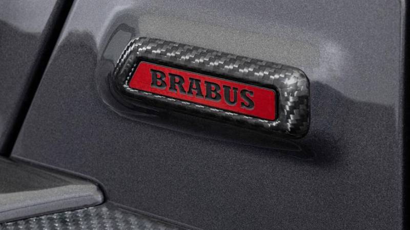 Brabus выставил на продажу 900-сильный пикап на базе «Гелендвагена»