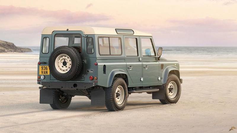 Land Rover снова взялся за старые Defender