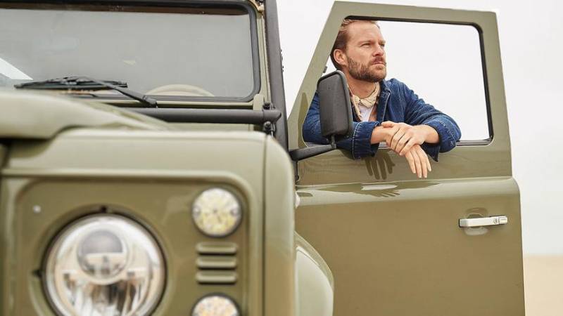 Land Rover снова взялся за старые Defender