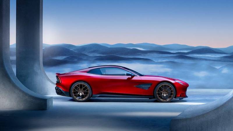 Новый флагман Aston Martin стал самым мощным в истории