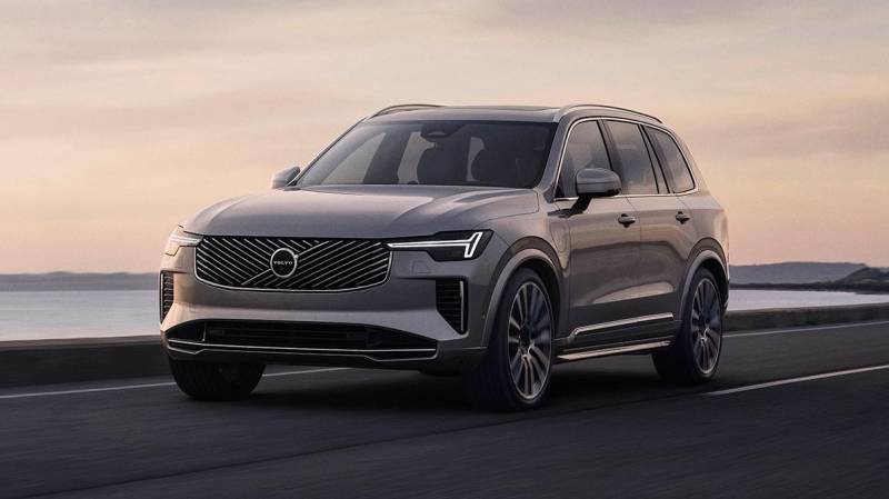 Volvo обновила кроссовер XC90 во второй раз