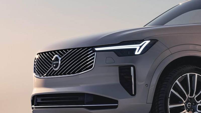 Volvo обновила кроссовер XC90 во второй раз