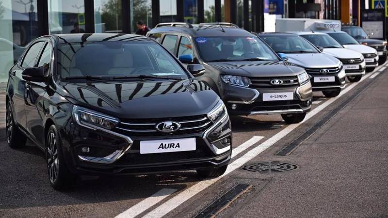 АВТОВАЗ запустил сборку Lada Aura и отказался от новой «Нивы»