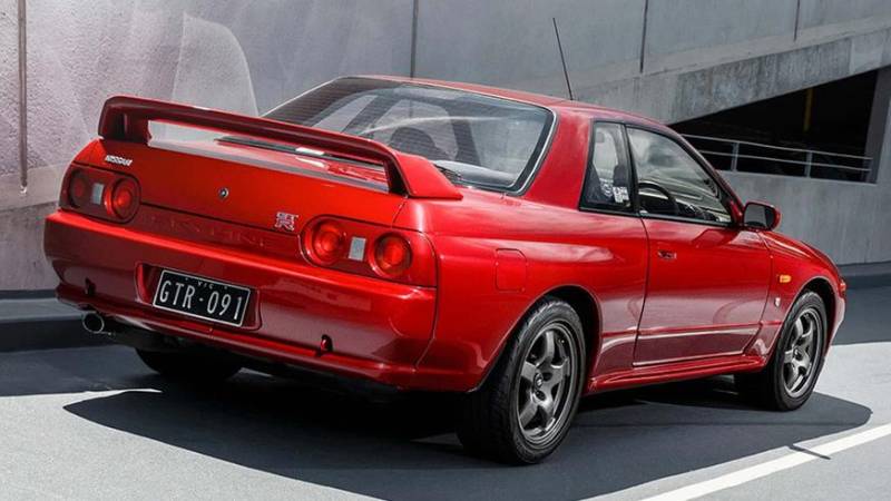 Из штаб-квартиры Nissan угнали редкий Skyline GT-R R32