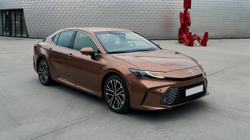 Официальная Toyota Camry 80 в Казахстане: сколько стоит?