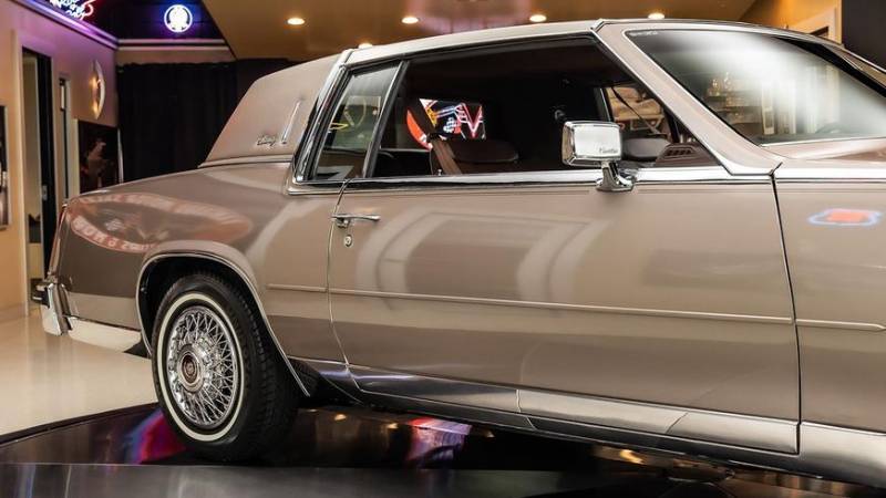 Cорокалетний Cadillac Eldorado с мизерным пробегом выставлен на продажу