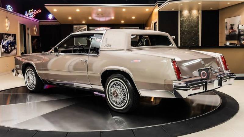 Cорокалетний Cadillac Eldorado с мизерным пробегом выставлен на продажу