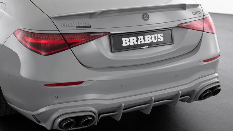 Монохромный Mercedes-Benz S-класса от Brabus: тысяча гибридных «лошадей»