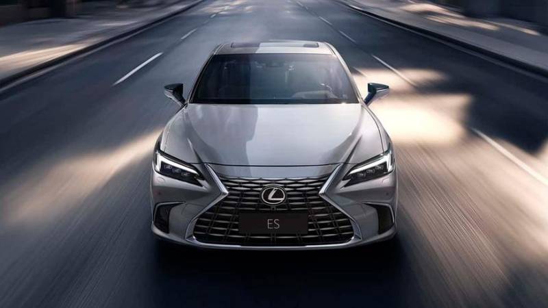 Обновлённый Lexus ES дебютировал в Китае