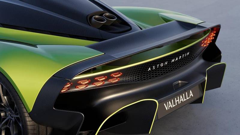 Aston Martin представила 4-моторный гиперкар Valhalla