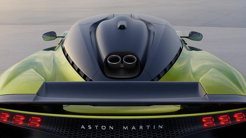 Aston Martin представила 4-моторный гиперкар Valhalla