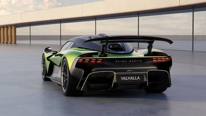 Aston Martin представила 4-моторный гиперкар Valhalla