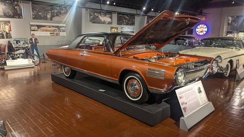 Chrysler Turbine Car снова на дорогах