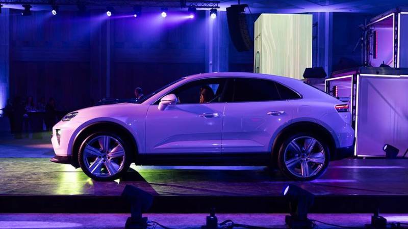 Электрический Porsche Macan уже в Казахстане: сколько стоит?