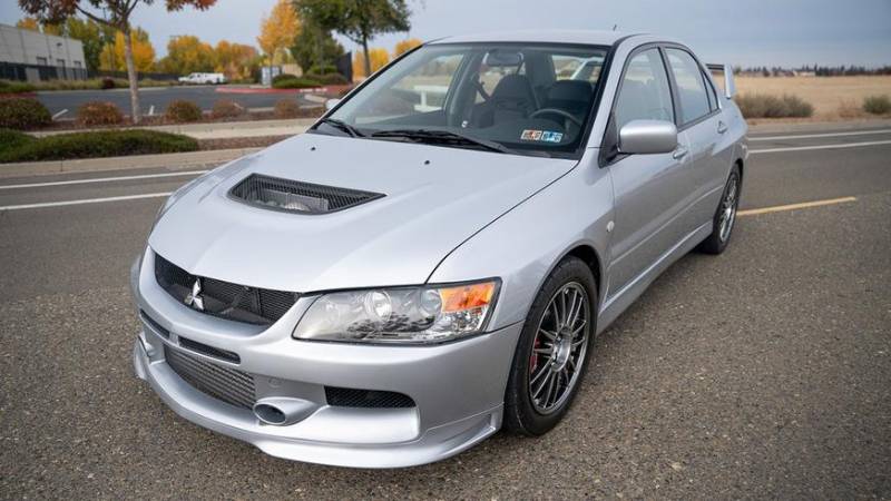 Lancer Evo IX почти без пробега нашли в США