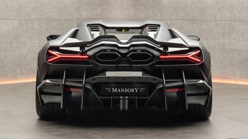 Плюс 55 сил и много карбона. В Mansory доработали Lamborghini Revuelto