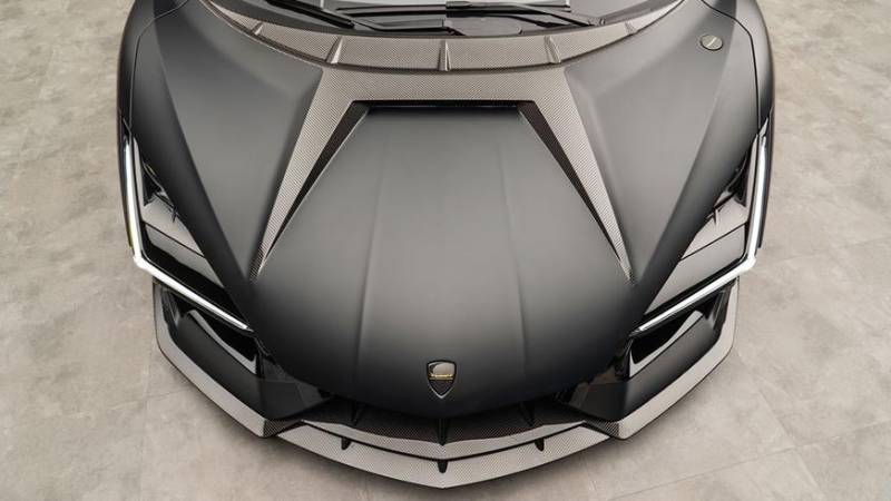 Плюс 55 сил и много карбона. В Mansory доработали Lamborghini Revuelto