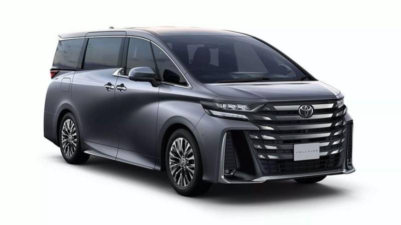 Toyota Alphard стал четырёхместным плагин-гибридом