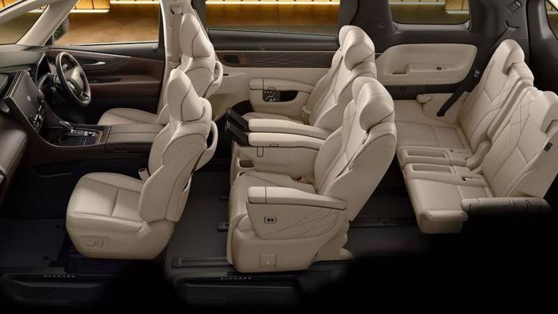 Toyota Alphard стал четырёхместным плагин-гибридом