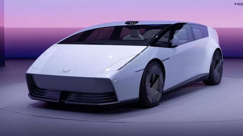 Honda показала электроседан в стиле Lamborghini