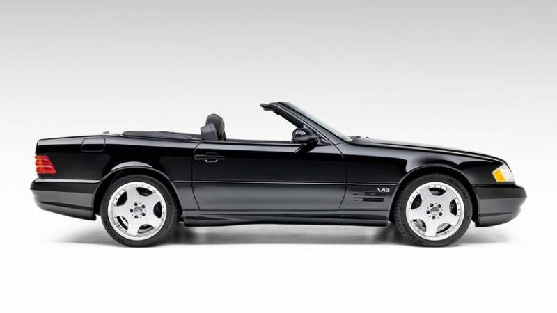 Практически новый Mercedes-Benz SL600 (R129) обнаружен в США