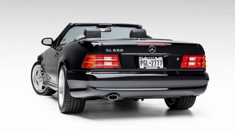 Практически новый Mercedes-Benz SL600 (R129) обнаружен в США